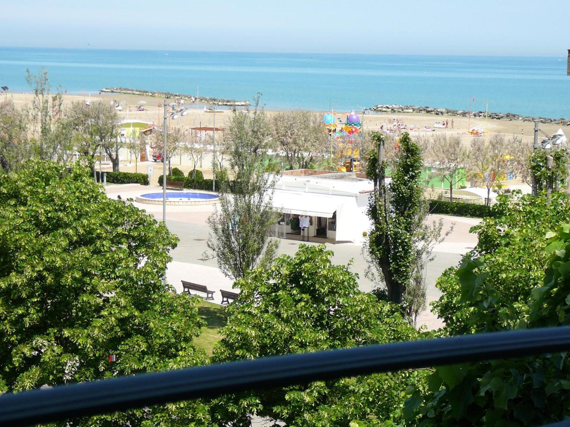 Hotel De La Plage リミニ エクステリア 写真